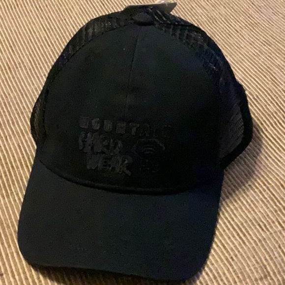 Mountain Hardwear Eddy Rucker Trucker Cap - Black - Picture 1 of 9